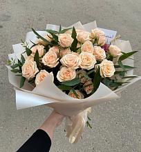 Букет Кремовые розы Латте в Агалатово