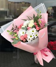 Букет цветов из:  Розы, Лизиантусы и Хризантемы в Агалатово